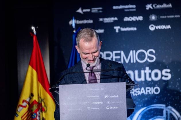 The King attends the XXV anniversary of the newspaper 20MINUTOS King Felipe VI speaks during the celebration of the XXV anniversary of the newspaper 20MINUTOS, at the Teatro Real, on November 6, 2025, in Madrid Spain The III edition of the 20MINUTOS Awards will also be held to recognize the work of institutions and personalities to build a better society 06 NOVEMBER 2025 JOURNALISM ANNIVERSARY 25 YEAR ANNIVERSARY 20 MINUTOS AWARDS KING FELIPE VI Madrid Madrid Spain  Copyright: xRicardoxRubiox 7081526