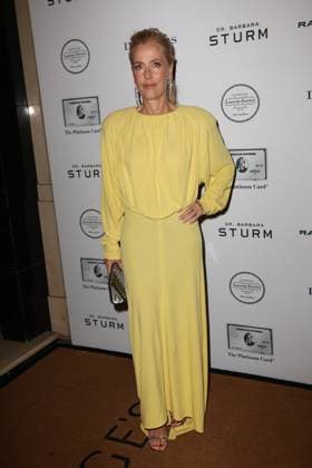 . 06 11 2025. London, United Kingdom. Gillian Anderson arriving at the Harper s Bazaar Women of the Year Awards in London.  xStephenxLockx xi-Imagesx IIM-26359-0017