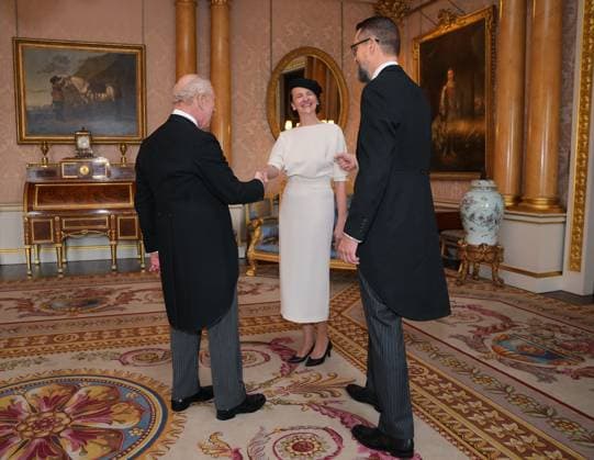 Audience at Buckingham Palace Sven Sakkov, Ambassador of Estonia, accompanied by Marika Flaur, presents his credentials to King Charles III during a private audience at Buckingham Palace, London. Picture date: Thursday November 6, 2025., Credit:Yui Mok Avalon UK, London  Copyright: xYuixMokx xAvalonx 1050801939