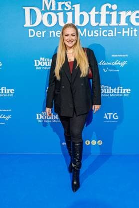 06 11 2025 Düsseldorf The musical hit Mrs Doubtfire celebrates its German premiere in its new German production of the English blockbuster First performed on Broadway in New York at the end of 2