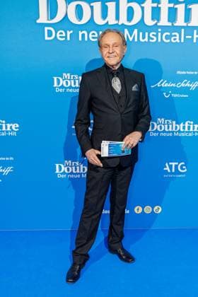 06 11 2025 Düsseldorf The musical hit Mrs Doubtfire celebrates its German premiere in its new German production of the English blockbust