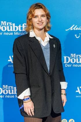 06 11 2025 Düsseldorf The musical hit Mrs Doubtfire celebrates its German premiere in its new, German production of the English blockbuster First performed on Broadwa