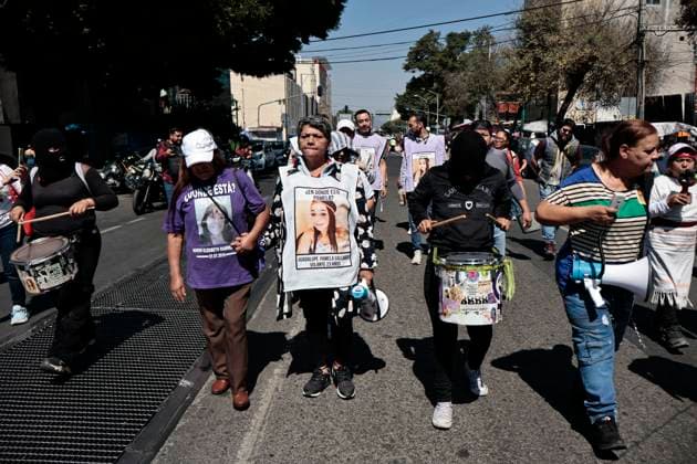 November 6, 2025, Mexico, Cdmx, Mexico: The family, advocacy groups, and friends of GUADALUPE PAMELA GALLARDO VOLANTE protested outside the Mexico City Attorney General s Office (FGJCDMX) to demand the safe return of the young woman who disappeared 2,922 days ago (8 years). Because of this, Pamela Gallardo s family has been counting the days she has been missing from her home. The Attorney General s Office has not responded to any inquiries or made any progress in the case of the young woman who disappeared in the Ajusco area, a region with high rates of forced disappearances at the hands of organized crime, kidnappers, and drug traffickers. It is said to be controlled by the Sinaloa Cartel, a significant factor in the police s inability to - ZUMAp204 20251106_zip_p204_024 Copyright: xJosuexPerezx