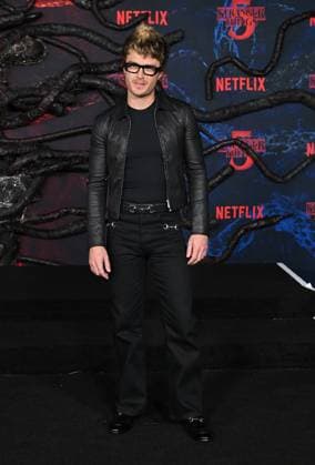 ˜Stranger Things 5™ World Premiere Joe Keery arriving to Stranger Things 5™ world premiere held at the TCL Chinese Theatre on November 6, 2025 in Hollywood, Ca. Hollywood TCL Chinese Theatre California USA Copyright: xLisaxOConnor xAFF-USA.COMx
