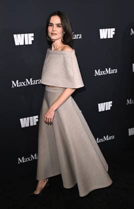 2025 WIF Honors Zoey Deutch arriving to the 2025 WIF Honors held at the Beverly Hilton Hotel on November 6, 2025 in Beverly Hills, Ca. Beverly Hills Beverly Hilton Hotel California USA Copyright: xStarbuck AFF-USA.COMx