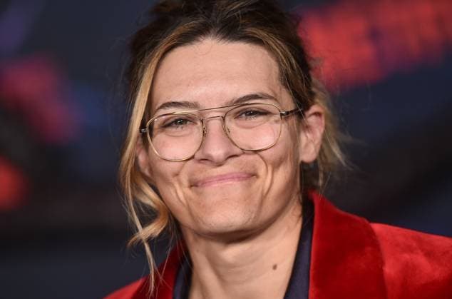 ˜Stranger Things 5™ World Premiere Hilary Leavitt arriving to the Stranger Things 5™ world premiere held at the TCL Chinese Theatre on November 6, 2025 in Hollywood, Ca. Hollywood TCL Chinese Theatre California USA Copyright: xLISAxOConnor xAFF-USA.COMx