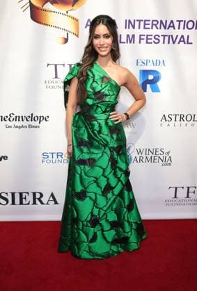 06 November 2025 - Hollywood, California - Shiva Negar the Arpa International Film Festival premiere of Ã’Deadly Vows.O held at TLC Chinese Theater. Hollywood USA - ZUMAa123 20251106_zaa_a123_096 Copyright: xADx
