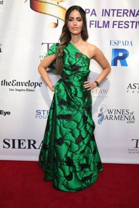 06 November 2025 - Hollywood, California - Shiva Negar the Arpa International Film Festival premiere of Ã’Deadly Vows.O held at TLC Chinese Theater. Hollywood USA - ZUMAa123 20251106_zaa_a123_107 Copyright: xADx