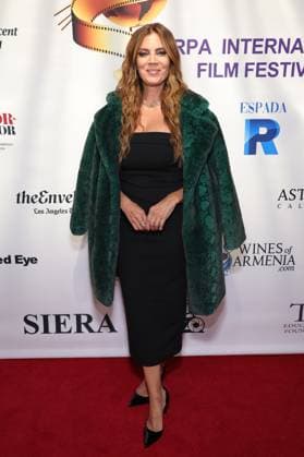 06 November 2025 - Hollywood, California - Lianna Grethel. the Arpa International Film Festival premiere of Ã’Deadly Vows.O held at TLC Chinese Theater. Hollywood USA - ZUMAa123 20251106_zaa_a123_108 Copyright: xADx
