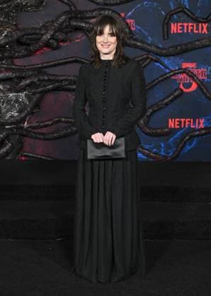 ˜Stranger Things 5™ World Premiere Winona Ryder arriving to the Stranger Things 5™ world premiere held at the TCL Chinese Theatre on November 6, 2025 in Hollywood, Ca. Hollywood TCL Chinese Theatre California USA Copyright: xLISAxOConnor xAFF-USA.COMx