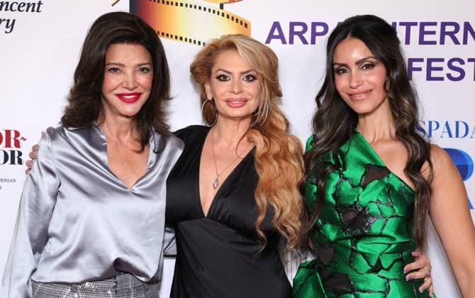 the Arpa International Film Festival premiere of Deadly Vows. 06 November 2025 . Los Angeles, California - Shohreh Aghdashloo, Bella Bahar Danesh, Shiva Negar At the Arpa International Film Festival premiere of Deadly Vows. held at The TCL Chinese 6 Theatres in Hollywood., Credit:Sadou Faye Avalon United States, CA, Hollywood, TCL Chinese 6 Theatres  Copyright: xSadouxFayex xAvalonx 1050877143