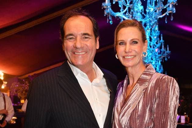 Thomas Ohrner and Anne Arnoldt at the Teatro Secret Garden premiere on 6 11 2025 at the Spiegelpalast in Munich Teatro Dinnershow Secret Garden Gala Premiere 2025 in Munich