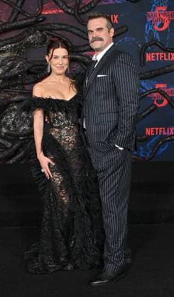 ˜Stranger Things 5™ World Premiere Millie Bobby Brown and David Harbour arriving to the Stranger Things 5™ world premiere held at the TCL Chinese Theatre on November 6, 2025 in Hollywood, Ca. Hollywood TCL Chinese Theatre California USA Copyright: xLISAxOConnor xAFF-USA.COMx