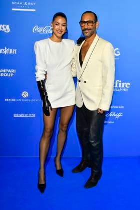 abb MtsDoubtfire Rebecca Mir with Massimo Sinato on the blue carpet at the premiere Mrs Doubtfire The New Musical Hit at Capitol Theater on 06 11 2025 in Duesseldorf NRW Germany