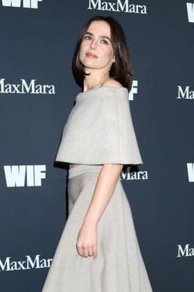 USA - 2025 Women in Film Honors - Beverly Hills LOS ANGELES - NOV 6: Zoey Deutch at the 2025 Women in Film Honors at the Beverly Hilton Hotel on November 6, 2025 in Beverly Hills, CA Beverly Hills CA USA  Copyright: xKathyxHutchinsx xHutchinsxPhotox