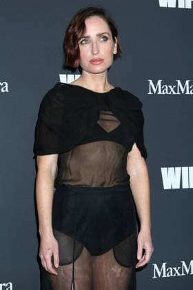 USA - 2025 Women in Film Honors - Beverly Hills LOS ANGELES - NOV 6: Zoe Lister Jones at the 2025 Women in Film Honors at the Beverly Hilton Hotel on November 6, 2025 in Beverly Hills, CA Beverly Hills CA USA  Copyright: xKathyxHutchinsx xHutchinsxPhotox