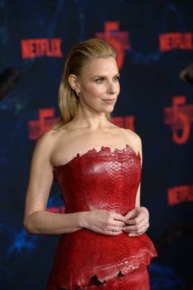 Stranger Things 5 Premiere - Los Angeles, USA LOS ANGELES, USA. November 06, 2025: Cara Buono at the premiere for Netflix s Stranger Things 5 at the TCL Chinese Theatre. Los Angeles CA USA  Copyright: xPaulxSmith Featureflashx