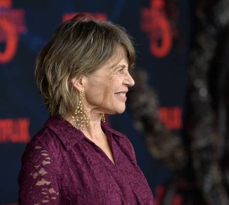 Stranger Things 5 Premiere - Los Angeles, USA LOS ANGELES, USA. November 06, 2025: Linda Hamilton at the premiere for Netflix s Stranger Things 5 at the TCL Chinese Theatre. Los Angeles CA USA  Copyright: xPaulxSmith Featureflashx