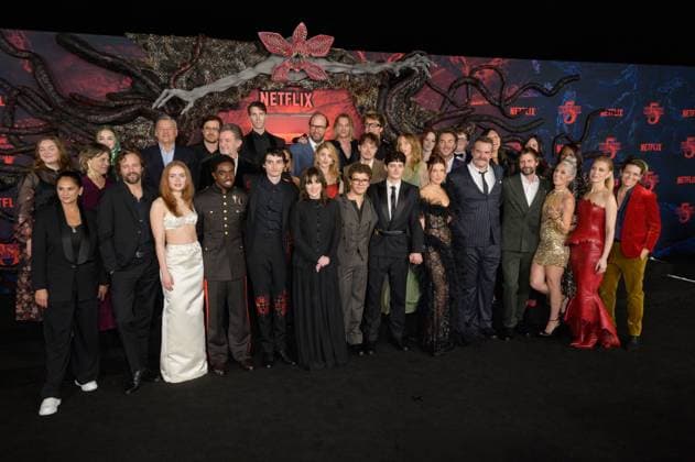Stranger Things 5 Premiere - Los Angeles, USA LOS ANGELES, USA. November 06, 2025: Stranger Things Company at the premiere for Netflix s Stranger Things 5 at the TCL Chinese Theatre. Los Angeles CA USA  Copyright: xPaulxSmith Featureflashx