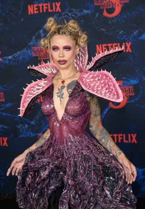 Stranger Things 5 Premiere - Los Angeles, USA LOS ANGELES, USA. November 06, 2025: Eleanor Barnes at the premiere for Netflix s Stranger Things 5 at the TCL Chinese Theatre. Los Angeles CA USA  Copyright: xPaulxSmith Featureflashx