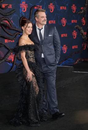 LOS ANGELES, USA November 06, 2025 Millie Bobby Brown David Harbour at the premiere for Netflix s Stranger Things 5 at the TCL Chinese Theatre Picture Paul Smith Featureflash 450455 2025 11 06 CA Los Angeles  Copyright: xPaulxSmithx xFeaturesxFlashx xStarfacex STAR_450455_036