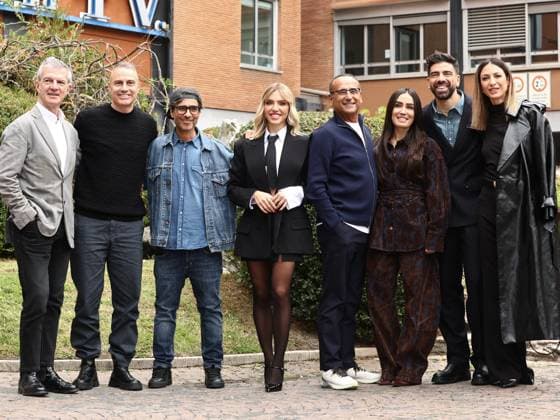 Rome, Rai headquarters formerly in Teulada, photocall for the TV show Sanremo Giovani. Pictured: Claudio Fasulo, Daniele Battaglia, Enrico Cremonesi, Carolina Rey, Carlo Conti, Manola Moslehi, Gianluca Gazzoli, and Ema Stokholma.  Copyright: xMarcoxProvvisionatox xipa-agency.netx xMarcoxProvvisionatox IPA_Agency_IPA67653550
