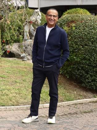 Rome, Italy: Rome, Rai headquarters formerly in Teulada, photocall for the TV show Sanremo Giovani. Pictured: Carlo Conti Rome Italy  - ZUMAp169 20251107_zea_p169_224 Copyright: xMarcoxProvvisionatox