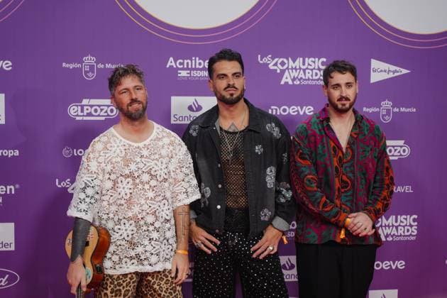 Photocall of Los40 Music Awards Santander 2025 in Valencia The group Bombai during the photocall prior to the Los40 Music Awards Santander 2025, at the Roig Arena, on November 7, 2025, in Valencia, Comunidad Valenciana Spain This edition marks the 20th anniversary of the awards, considered one of the most important music events in Spain and internationally 07 NOVEMBER 2025 MUSIC FAMOUS SINGERS LOS 40 POSED PHOTOCALL Valencia Comunidad Valenciana Valencia Comunidad Valenciana Spain  Copyright: xJorgexGilx 7083967