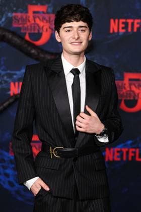 Los Angeles Premiere Of Netflix s Stranger Things Season 5 HOLLYWOOD, LOS ANGELES, CALIFORNIA, USA - NOVEMBER 06: Noah Schnapp wearing Balmain and a Hublot timepiece arrives at the Los Angeles Premiere Of Netflix s Stranger Things Season 5 held at the TCL Chinese Theatre IMAX on November 6, 2025 in Hollywood, Los Angeles, California, United States., Credit:Xavier Collin Avalon United States, California, Hollywood, TCL Chinese Theatre IMAX Copyright: xXavierxCollinx xAvalonx 1050961647