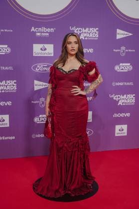 Photocall of Los40 Music Awards Santander 2025 in Valencia Singer Lia Kali during the photocall prior to the Los40 Music Awards Santander 2025, at the Roig Arena, on November 7, 2025, in Valencia, Comunidad Valenciana Spain This edition marks the 20th anniversary of the awards, considered one of the most important music events in Spain and internationally 07 NOVEMBER 2025 MUSIC FAMOUS SINGERS LOS 40 POSED PHOTOCALL Valencia Comunidad Valenciana Valencia Comunidad Valenciana Spain  Copyright: xJorgexGilx 7084242
