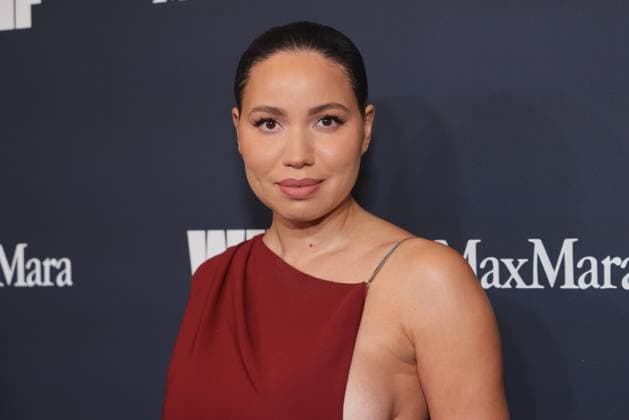 Women in Film - WIF Honors 2025 Jurnee Smollett, wearing Max Mara, attends the 2025 WIF Honors Presented By Max Mara at the Beverly Hilton on November 06, 2025 in Los Angeles, California. Beverly Hills The Beverly Hilton CA USA Copyright: xCraSH imageSPACEx
