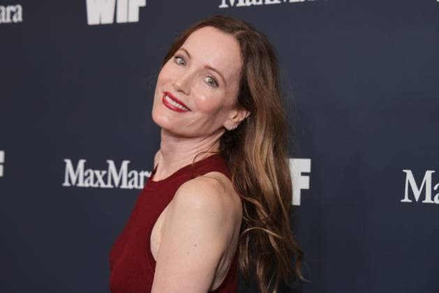 Women in Film - WIF Honors 2025 Leslie Mann,wearing Max Mara, attends the 2025 WIF Honors Presented By Max Mara at the Beverly Hilton on November 06, 2025 in Los Angeles, California. Beverly Hills The Beverly Hilton CA USA Copyright: xCraSH imageSPACEx