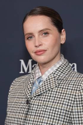 Women in Film - WIF Honors 2025 Felicity Jones attends the 2025 WIF Honors Presented By Max Mara at the Beverly Hilton on November 06, 2025 in Los Angeles, California. Beverly Hills The Beverly Hilton CA USA Copyright: xCraSH imageSPACEx