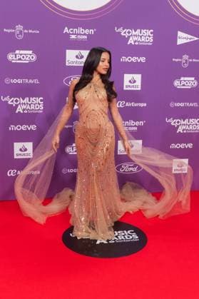 Photocall of Los40 Music Awards Santander 2025 in Valencia Singer Emilia during the photocall prior to the Los40 Music Awards Santander 2025, at the Roig Arena, on November 7, 2025, in Valencia, Comunidad Valenciana Spain This edition marks the 20th anniversary of the awards, considered one of the most important music events in Spain and internationally 07 NOVEMBER 2025 MUSIC FAMOUS SINGERS LOS 40 POSED PHOTOCALL Valencia Comunidad Valenciana Valencia Comunidad Valenciana Spain  Copyright: xJorgexGilx 7084386