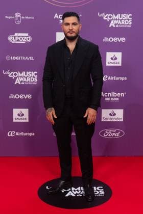 Photocall of Los40 Music Awards Santander 2025 in Valencia Singer Omar Montes during the photocall prior to the Los40 Music Awards Santander 2025, at the Roig Arena, on November 7, 2025, in Valencia, Comunidad Valenciana Spain This edition marks the 20th anniversary of the awards, considered one of the most important music events in Spain and internationally 07 NOVEMBER 2025 MUSIC FAMOUS SINGERS LOS 40 POSED PHOTOCALL Valencia Comunidad Valenciana Valencia Comunidad Valenciana Spain  Copyright: xJorgexGilx 7084413