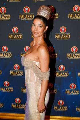 Gala Premiere 2025 of the Palazzo Dinner Show at Spiegelpalast in Berlin Berlin, 7 11 2025 Micaela Schäfer at the Gala Premiere 2025 of the Palazzo Dinner Show at Spiegelpalast in Berlin Berlin Copyright: xMatthiasxGränzdörferx