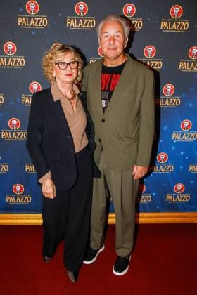 Gala Premiere 2025 of the Palazzo Dinner Show at Spiegelpalast in Berlin Berlin, 7 11 2025 Klaus Wowereit and guest at the Gala Premiere 2025 of the Palazzo Dinner Show at Spiegelpalast in Berlin Berlin Copyright: xMatthiasxGränzdörferx