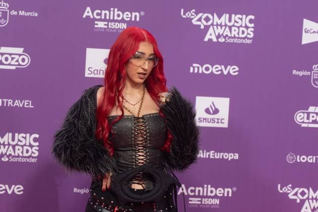 Photocall of Los40 Music Awards Santander 2025 in Valencia Singer De la Rose during the photocall prior to the Los40 Music Awards Santander 2025, at the Roig Arena, on November 7, 2025, in Valencia, Comunidad Valenciana Spain This edition marks the 20th anniversary of the awards, considered one of the most important music events in Spain and internationally 07 NOVEMBER 2025 MUSIC FAMOUS SINGERS LOS 40 POSED PHOTOCALL Valencia Comunidad Valenciana Valencia Comunidad Valenciana Spain  Copyright: xJorgexGilx 7085034