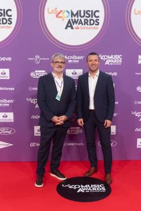Photocall of Los40 Music Awards Santander 2025 in Valencia The president of the Diputació de València, Vicent Mompó d , during the photocall prior to the delivery of Los40 Music Awards Santander 2025, at the Roig Arena, on November 7, 2025, in Valencia, Comunidad Valenciana Spain This edition marks the 20th anniversary of the awards, considered one of the most important musical events in Spain and internationally 07 NOVEMBER 2025 MUSIC FAMOUS SINGERS LOS 40 POSADO PHOTOCALL Valencia Comunidad Valenciana Valencia Comunidad Valenciana Spain  Copyright: xJorgexGilx 7085027