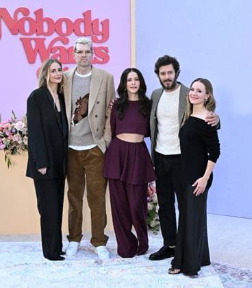 Entertainment Bilder des Tages ˜Nobody Want This™ FYC Event Justine Lupe, Timothy Simons, Jackie Tohn, Adam Brody and Kristen Bell arriving to ˜Nobody Want This™ FYC event held at the Netflix Tudum Theater on November 7, 2025 in Hollywood, Ca. Hollywood Netflix Tudum Theater California USA Copyright: xStarbuck AFF-USA.COMx