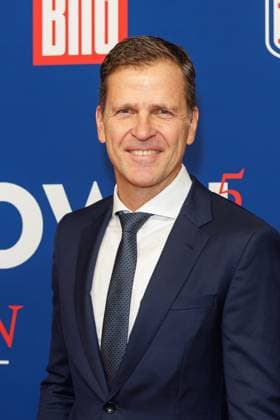 Reception BILD NFL TOUCHDOWN BERLIN Oliver Bierhoff at the BILD TOUCHDOWN BERLIN National Football League reception, on the occasion of the first regular season game of the NFL teams Indianapolis Colts vs Atlanta Falcons on 07 11 2025 at the Axel Springer Hochhaus in Berlin Copyright: xEventpressxKochanx