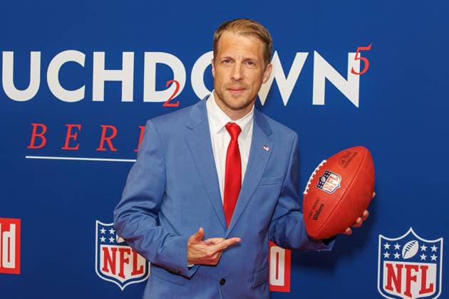 Reception BILD NFL TOUCHDOWN BERLIN Oliver Pocher at the BILD TOUCHDOWN BERLIN National Football League reception, on the occasion of the first regular season game of the NFL teams Indianapolis Colts vs Atlanta Falcons on 07 11 2025 at the Axel Springer Hochhaus in Berlin Copyright: xEventpressxKochanx