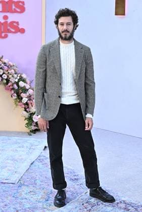 ˜Nobody Want This™ FYC Event Adam Brody arriving to ˜Nobody Want This™ FYC event held at the Netflix Tudum Theater on November 7, 2025 in Hollywood, Ca. Hollywood Netflix Tudum Theater California USA Copyright: xStarbuck AFF-USA.COMx