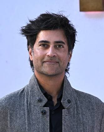 ˜Nobody Want This™ FYC Event Manish Raval arriving to ˜Nobody Want This™ FYC event held at the Netflix Tudum Theater on November 7, 2025 in Hollywood, Ca. Hollywood Netflix Tudum Theater California USA Copyright: xStarbuck AFF-USA.COMx