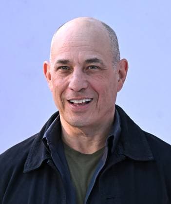 ˜Nobody Want This™ FYC Event Bruce Eric Kaplan arriving to ˜Nobody Want This™ FYC event held at the Netflix Tudum Theater on November 7, 2025 in Hollywood, Ca. Hollywood Netflix Tudum Theater California USA Copyright: xStarbuck AFF-USA.COMx