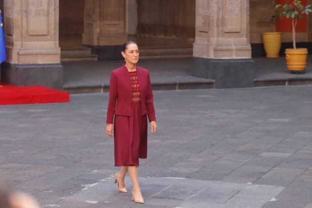 French President Emmanuel Macron working visit to Mexico Mexico™s President Claudia Sheinbaum Pardo attends the welcome ceremony as part of Emmanuel Macron working visit to Mexico at the National Palace. on November 7, 2025 in Mexico City, Mexico. Mexico City CDMX Mexico Copyright: xCarlosxSantiagox