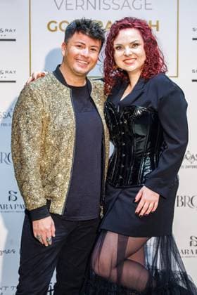 07 11 2025 Düsseldorf Vernissage GOLDRAUSCH by statement artist Svenja Bross at 0211 Studio Exhibition opening with a tribute to courage, strength and inner radiance Svenjas works invite you to rediscover your own strength and celebrate life in