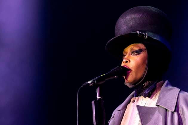 Erykah Badu In Concert Erykah Badu performs live in concert at Alcatraz in Milano, Italy, on November 7, 2025. Milano Milano Italy  Copyright: xMairoxCinquettix originalFilename: cinquetti-erykahba251108_npiNH.jpg