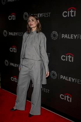 PaleyFest NY 2025: Apple TV s Pluribus , New York, New York, USA - 07 Nov 2025 Karolina Wydra attends Apple TV s Pluribus during PaleyFest NY 2025 at The Paley Museum in New York City. New York United States Copyright: xRonxAdarx xSOPAxImagesx _radar_paley_20251107_00118
