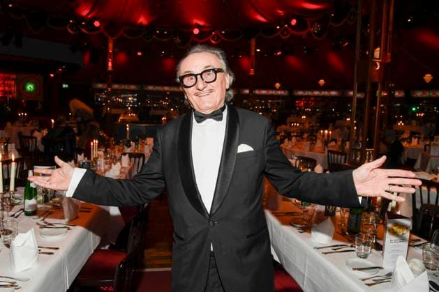 abb Palazzo Lo Graf von Blickensdorf as guest at the gala premiere of Kolja Kleeberg and Hans Peter Wodarz 17 Dinner Show Unikate at PALAZZO Spiegelpalast on 07 11 2025 in Berlin Berlin Germany